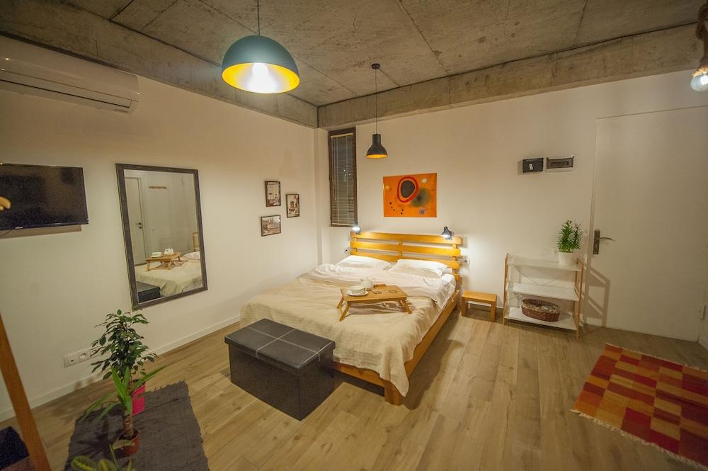 Easy Hotel T'Bilisi Tbilisi Exterior photo
